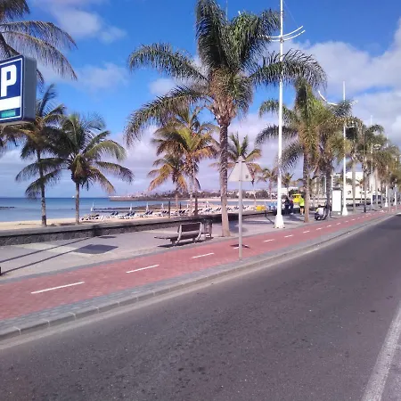 Estudio Arrecife Beach Apartment